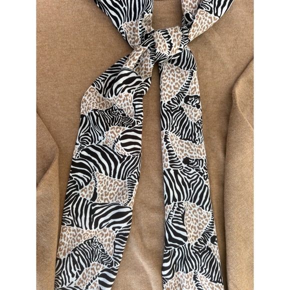 J Crew Brown Pullover Sweater Zebra Print Scarf Attached Size XL - Picture 3 of 5